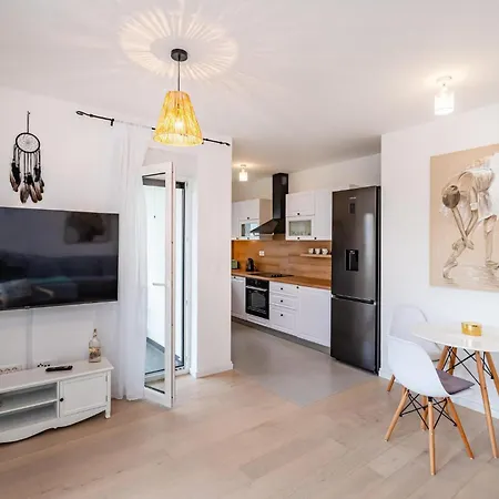 1 Bedroom Beautiful In Zara